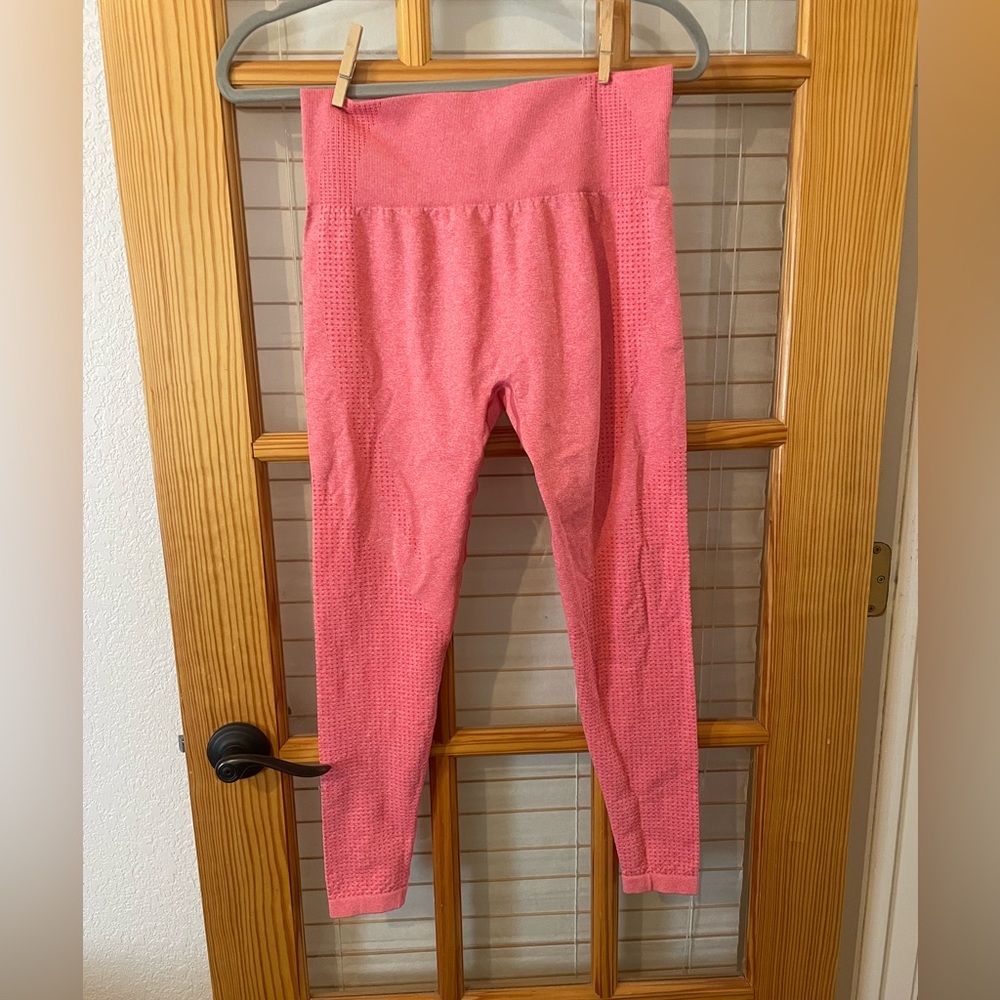 Pink Textured Leggings